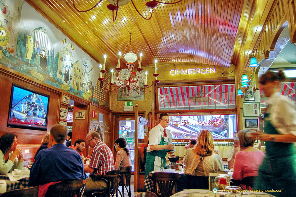 Inside Chez Leon